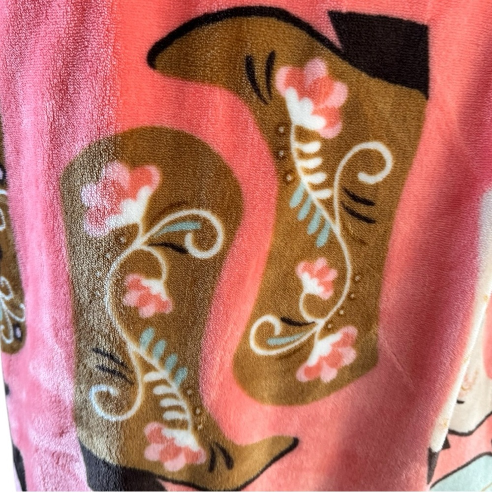 Rare ultra soft new cowboy girly western throw two pack​